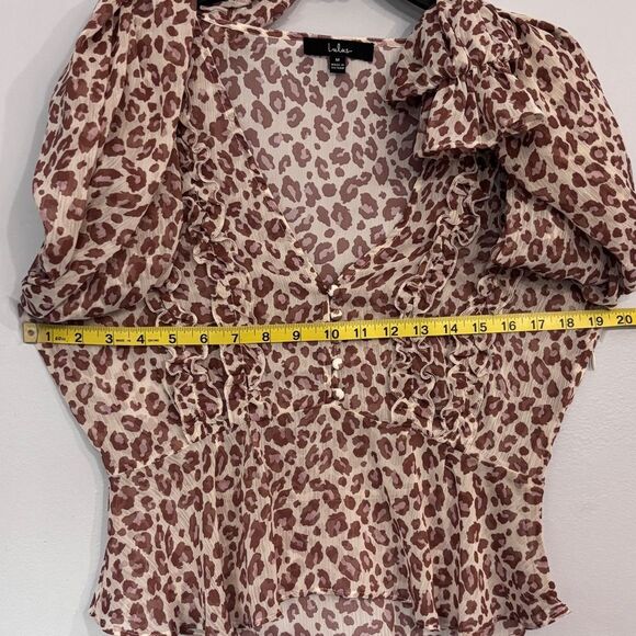 Lulu’s | Women’s Ivory Brown Sheer Blush Animal Print Long Sleeve Blouse Size M - Picture 15 of 16
